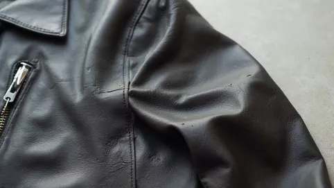 Jak naprawić kurtkę ze sztucznej skóry