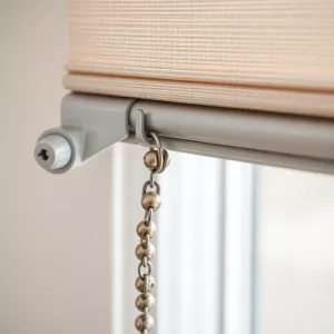 Jak naprawić zerwany łańcuszek w rolecie