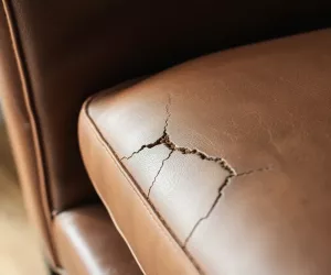 Popękana ekoskóra jak naprawić